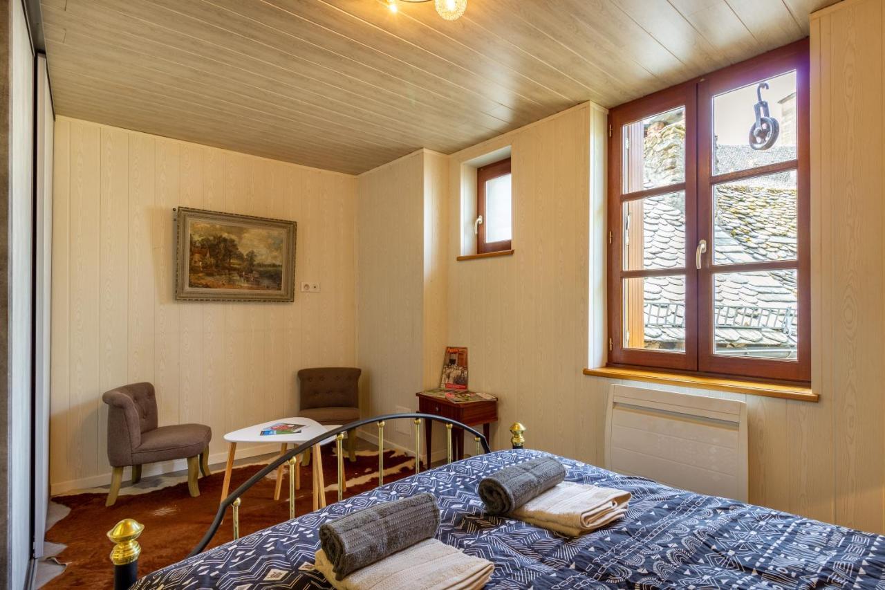 La Maisonnette Etape De Saint-Come D'Olt Villa Exteriör bild